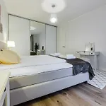 Pronksi 3