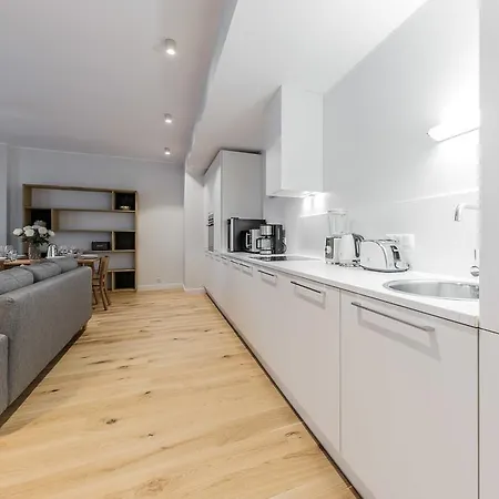 Apartment Goodson & Red Pronksi 3 *